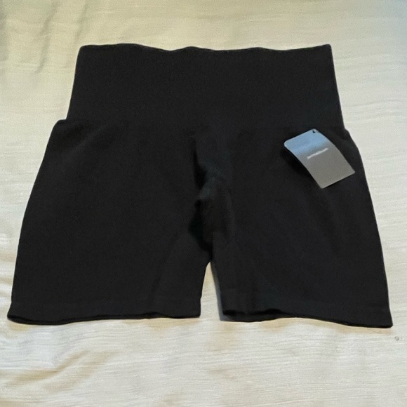 NWT Yummie by Heather Thomson short Shapewear Size M/L-M/G, Never Worn, - Picture 9 of 12